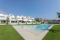 Недвижимость в Испании, Новые бунгало рядом с пляжем от застройщика в Торре де ла Орадада, Коста Калида, Испания